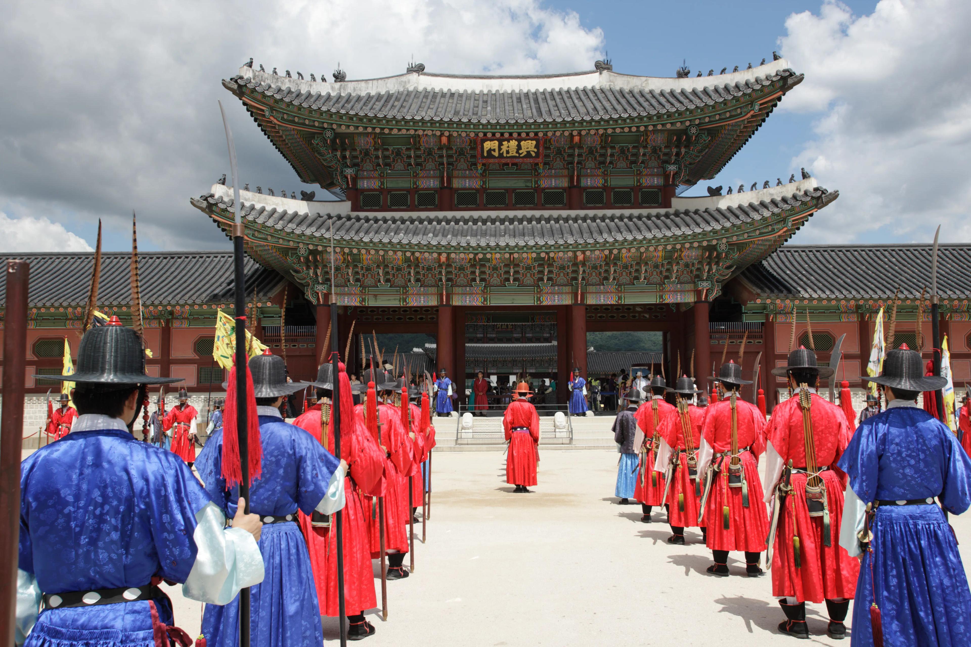 Vagtskifte ved Gyeongbokgung paladset i Seoul